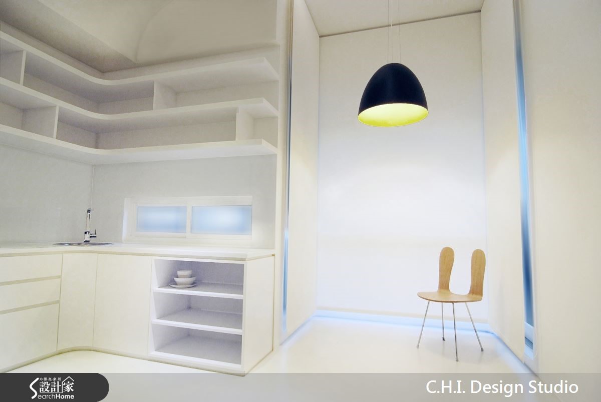 在都市買屋寸土寸金,許多人會選擇藉由房子的挑高優勢